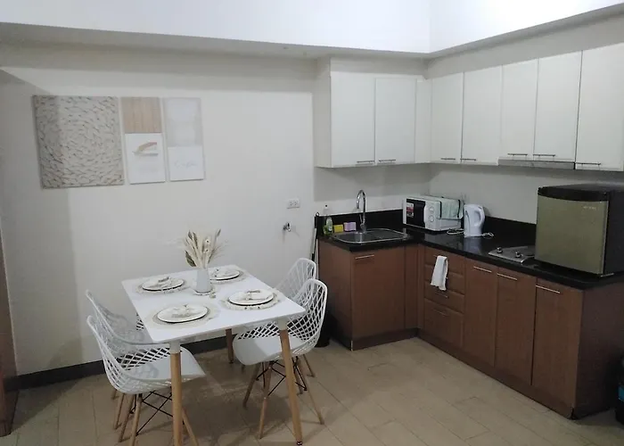 Apartment Venice Mall Area Mckinley Hills Taguig Manila
