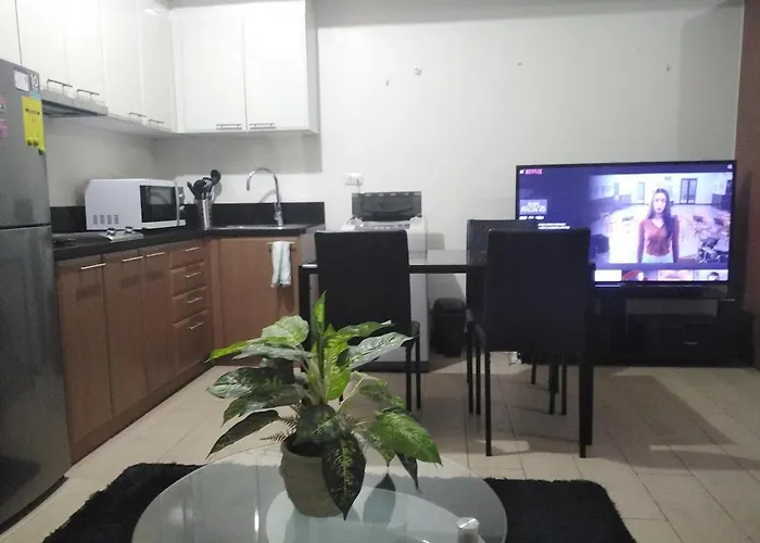 Apartment Venice Mall Area Mckinley Hills Taguig